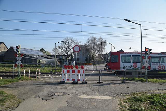 Bahnübergang an Haltestelle Uedorf für Fahrzeuge gesperrt
