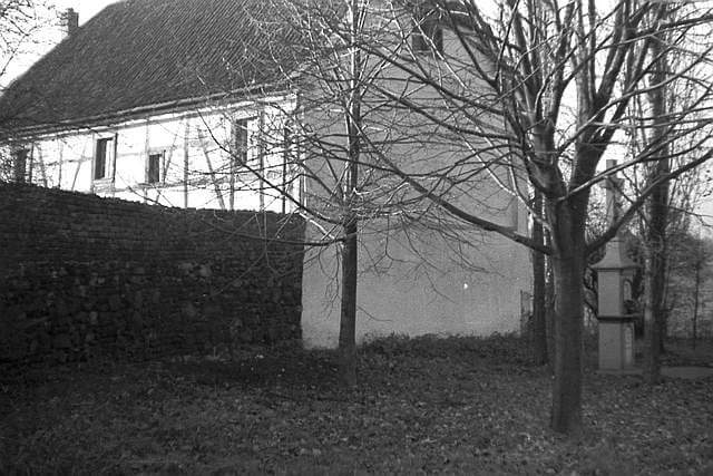 Heisterbacher Hof mit Uedorfer Kreuz