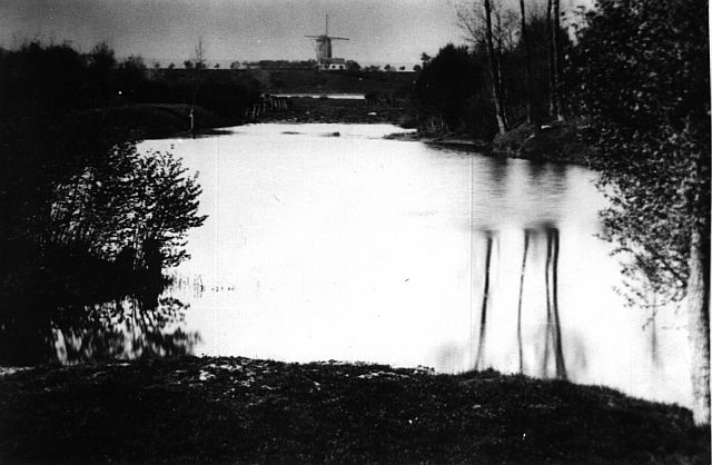 Historisches Uedorf: Als die Uedorfer Windmühle noch Flügel hatte...