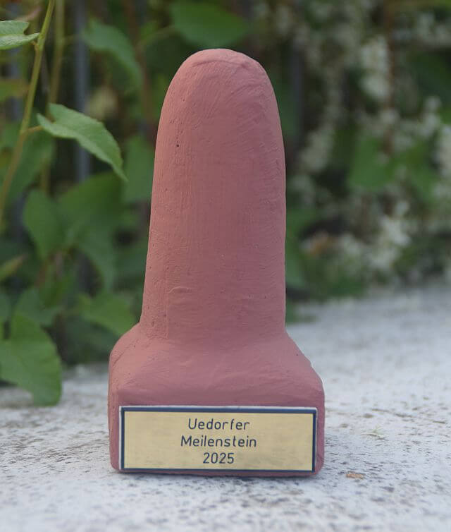 Uedorfer Meilenstein 2025 - ein Uedorfer DIY-Projekt