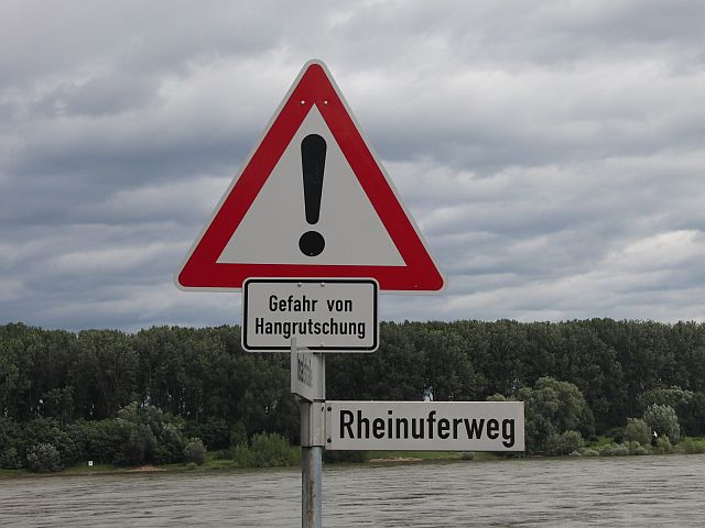 Spazieren am Rhein ist gefährlich